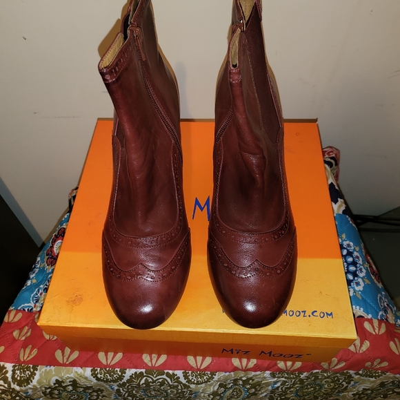 EUC Miz Mooz Wine Tallys Heeled Booties Size 11 - Picture 1 of 8